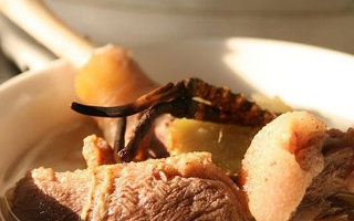 怎么燉冬蟲夏草湯好喝？掌握 3 個關鍵，湯鮮營養(yǎng)不浪費