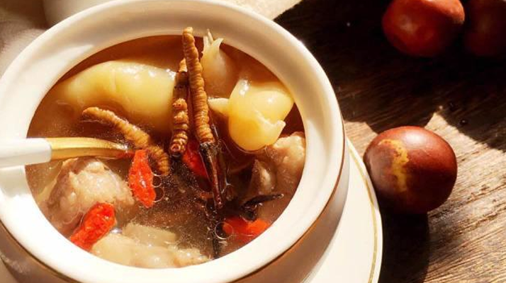  石斛、冬蟲夏草、西洋參、枸杞搭配，如何吃更養(yǎng)身？